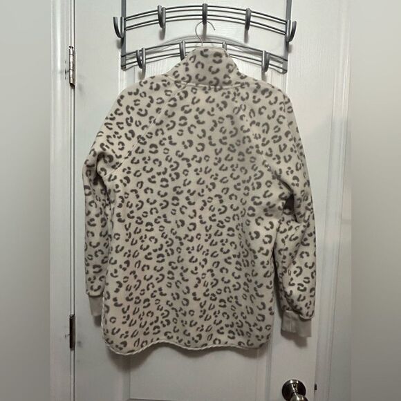 Green Tea Cream and Gray Leopard Print Fleece Pullover‎ Jacket size M EUC - Picture 2 of 15